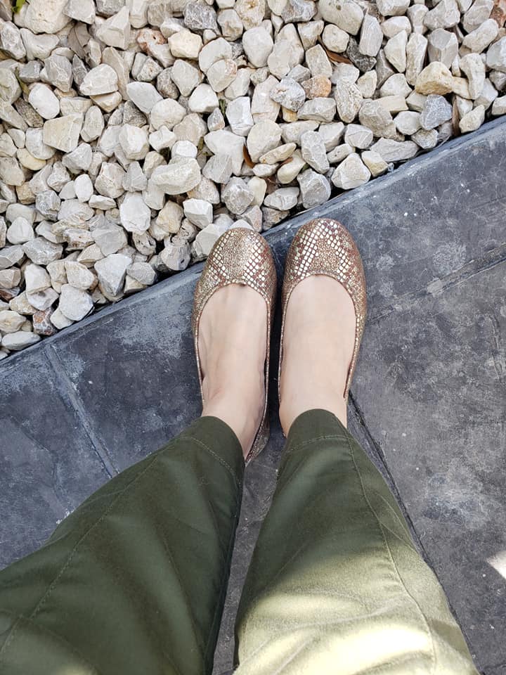 Wild copper tieks top
